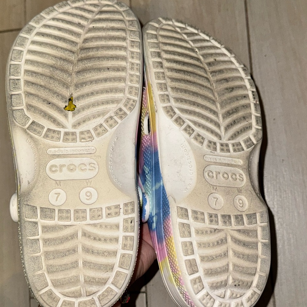 Crocs - Picture 2 of 2